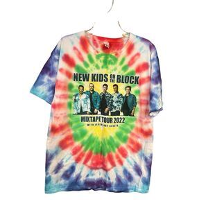 New kids on the Block mix tape tour 2022 Tee shirt Sz L NWOT